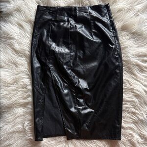 🖤FAUX LEATHER PENCIL SKIRT🖤